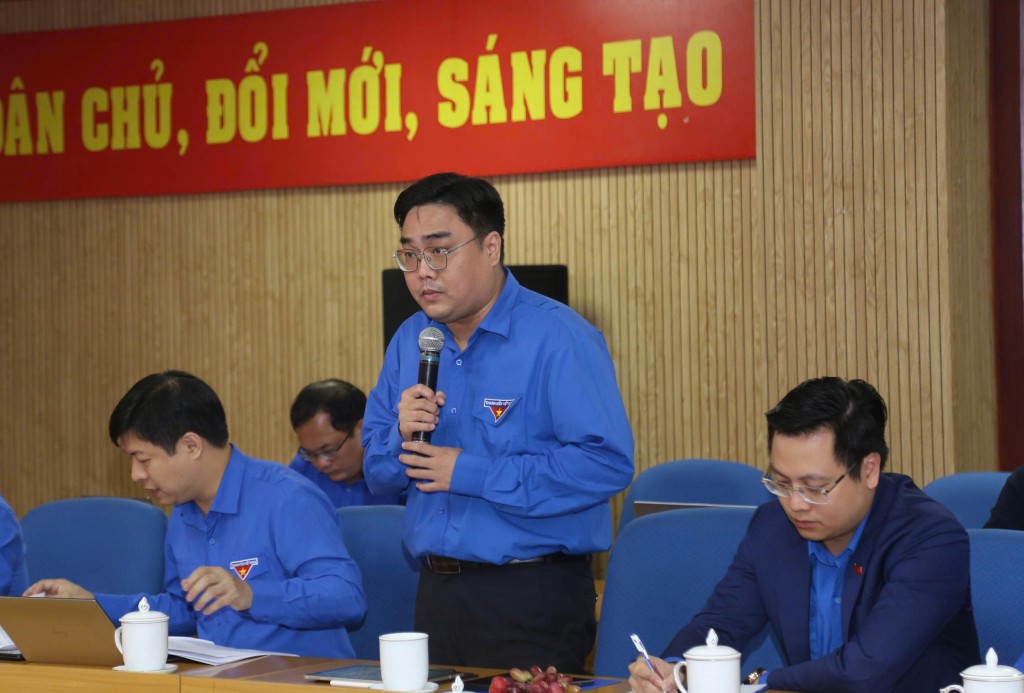 Đại biểu chia sẻ ý kiến tại hội nghị Đại biểu chia sẻ ý kiến tại hội nghị