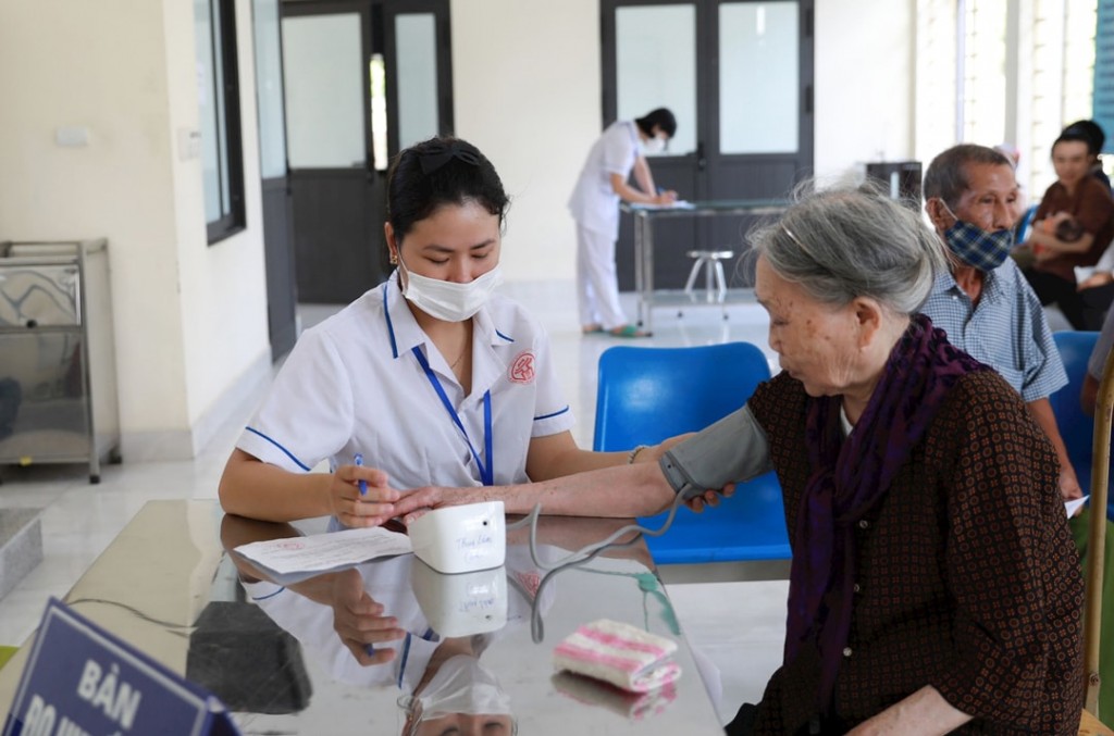 Hà Nội vững vàng trụ cột an sinh, vì sức khỏe triệu người dân Hà Nội vững vàng trụ cột an sinh, vì sức khỏe triệu người dân