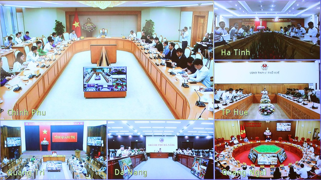 Lãnh đạo các tỉnh, thành phố tọng điểm chịu ảnh hưởng của bão số 12 họp trực tuyến - Ảnh: VGP/Minh Khôi Lãnh đạo các tỉnh, thành phố tọng điểm chịu ảnh hưởng của bão số 12 họp trực tuyến - Ảnh: VGP/Minh Khôi