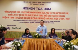 Phát huy vai trò của văn nghệ sĩ trong phát triển Thủ đô