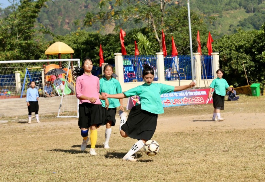 Quảng Ninh tổ chức Giải Bóng đá nữ các dân tộc thiểu số