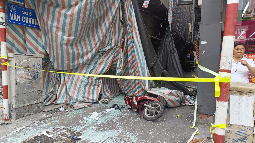 Hiện trường vụ tai nạn khiến 2 người thương vong