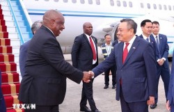 Tổng thống Nam Phi Matamela Cyril Ramaphosa đến Hà Nội, bắt đầu thăm Việt Nam