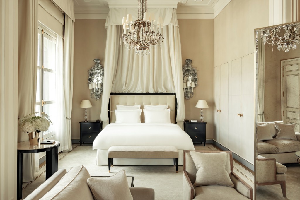 Coco Chanel Suite tại The Ritz Paris - biểu tượng xa hoa gắn liền với tên tuổi người phụ nữ đã định nghĩa phong cách sống hàng hiệu (Nguồn ảnh: Elite Traveler)