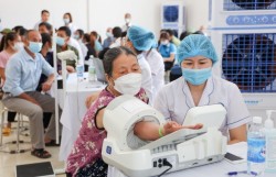 Phát triển hệ thống an sinh xã hội toàn diện, bao trùm và bền vững