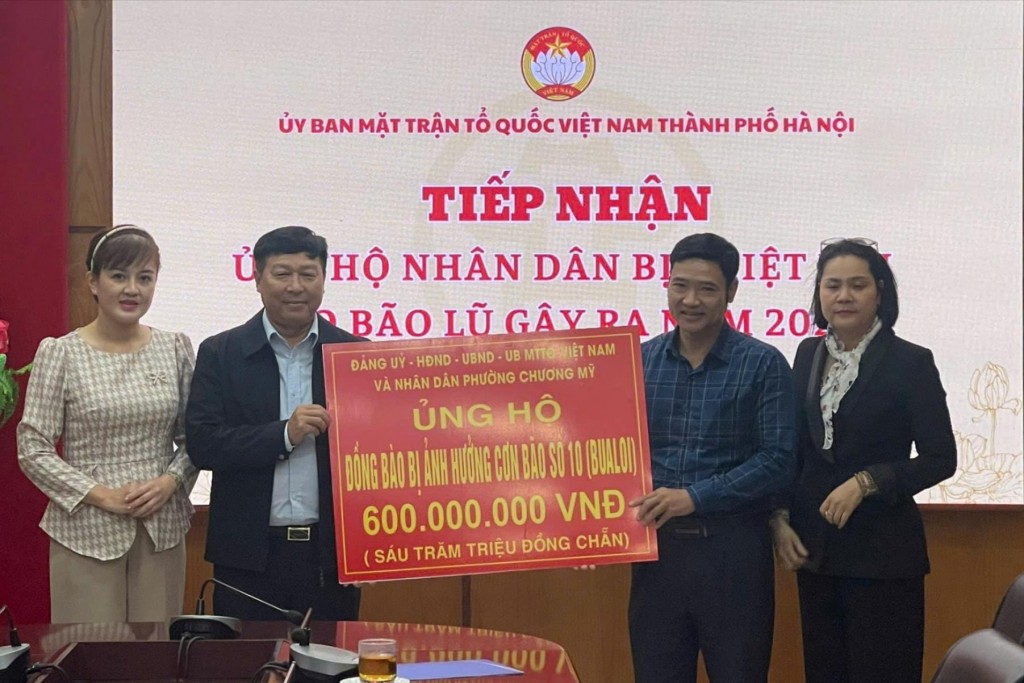 Hà Nội tiếp nhận gần 29 tỷ đồng ủng hộ nhân dân bị ảnh hưởng bão, lũ