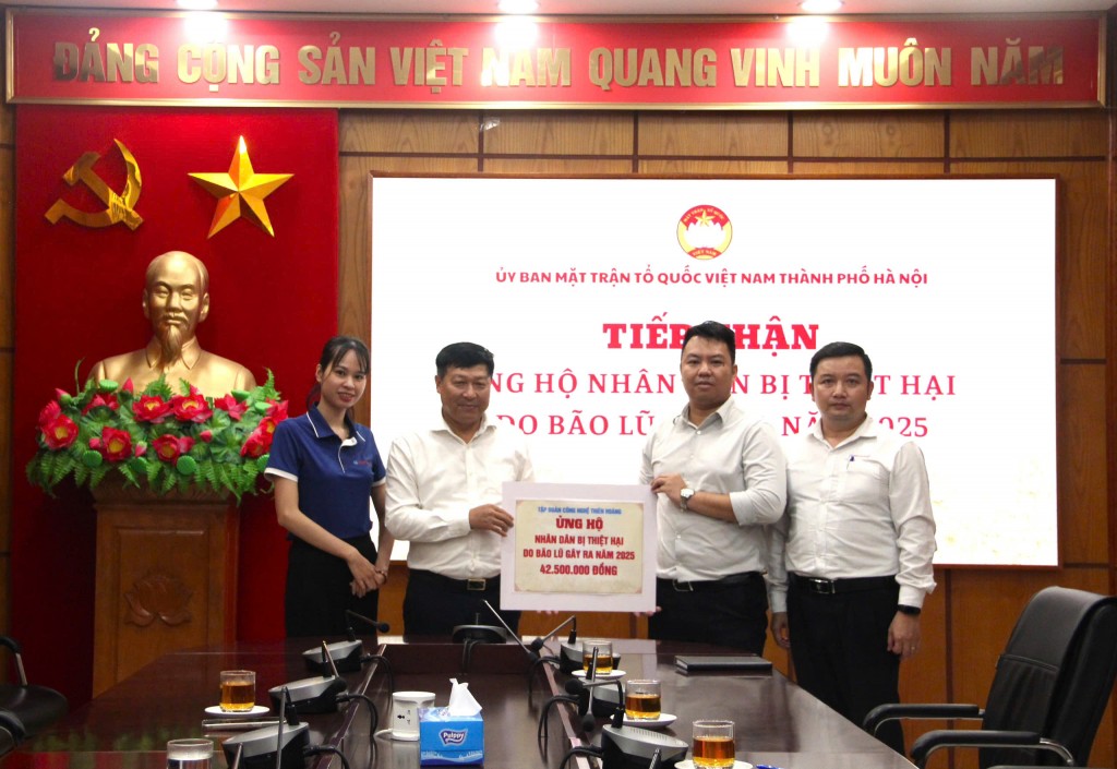 Hà Nội tiếp nhận gần 29 tỷ đồng ủng hộ nhân dân bị ảnh hưởng bão, lũ