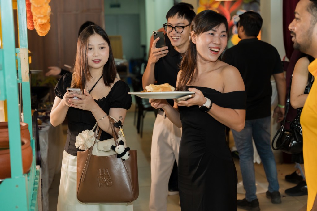 Nhà hàng Ấn độ Benaras mang lễ hội Diwali đến Việt Nam Nhà hàng Ấn độ Benaras mang lễ hội Diwali đến Việt Nam