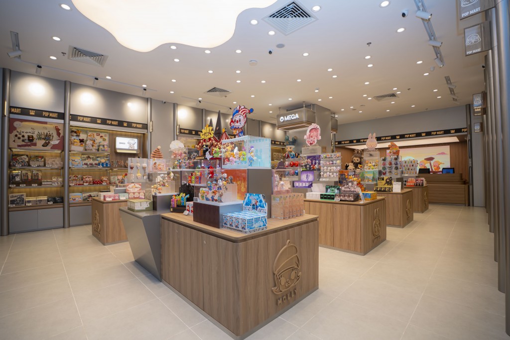 Mang cơn sốt art toy toàn cầu đến gần hơn với giới trẻ Việt Mang cơn sốt art toy toàn cầu đến gần hơn với giới trẻ Việt