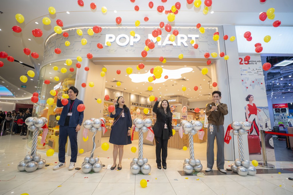 Mang cơn sốt art toy toàn cầu đến gần hơn với giới trẻ Việt Mang cơn sốt art toy toàn cầu đến gần hơn với giới trẻ Việt