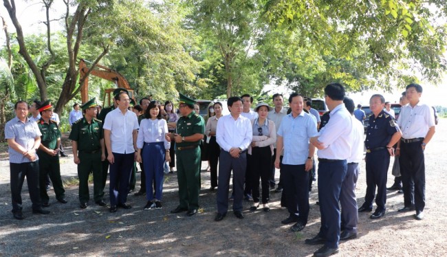 Tây Ninh tăng cường quản lý biên giới, phát triển kinh tế cửa khẩu