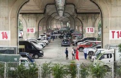 Hà Nội yêu cầu rà soát, xử lý các bãi trông giữ xe dưới gầm cầu