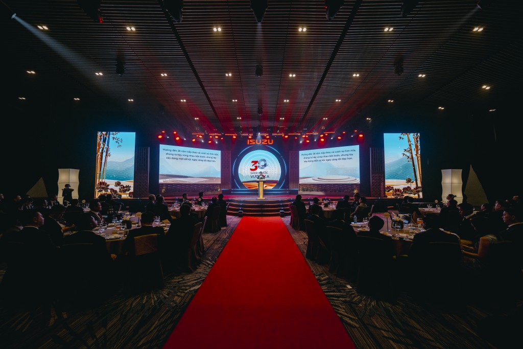 ISUZU Việt Nam: 30 năm sánh bước cùng sự phát triển của Việt Nam ISUZU Việt Nam: 30 năm sánh bước cùng sự phát triển của Việt Nam