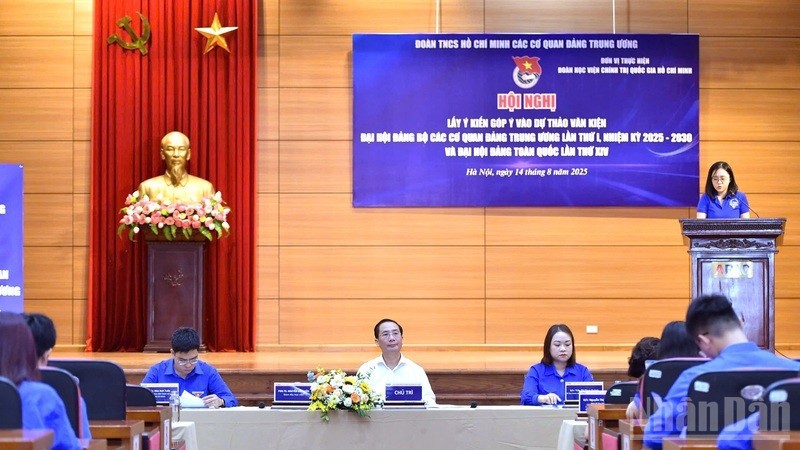 Tuổi trẻ cả nước sôi nổi đóng góp ý kiến xây dựng Đảng bằng khát vọng của chính mình