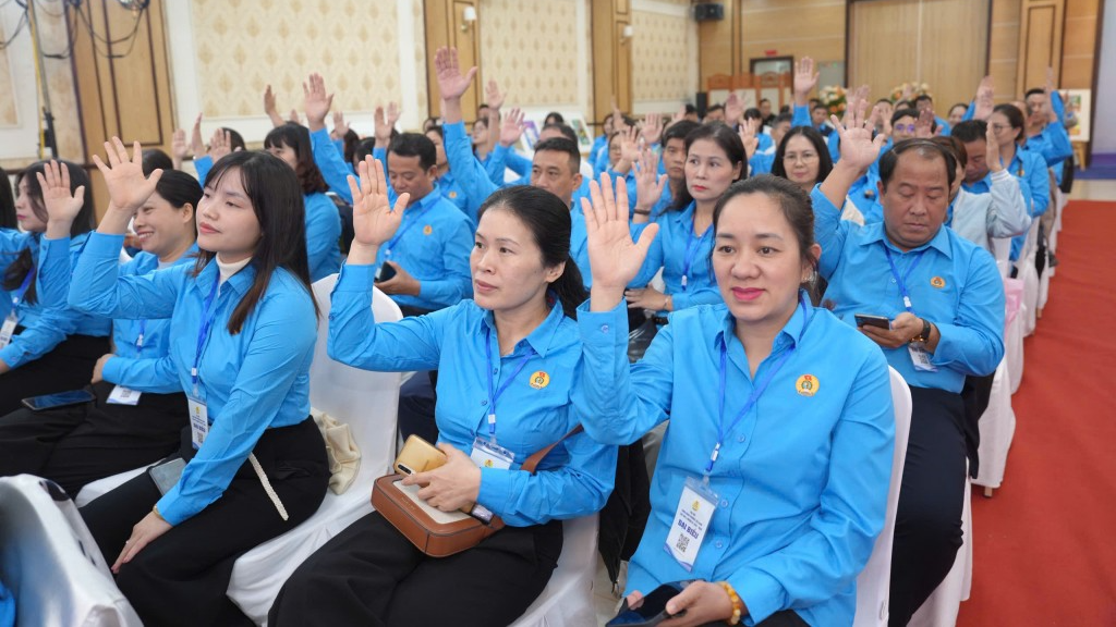 Đại biểu tham dự Đại hội Công đoàn phường Cửa Nam