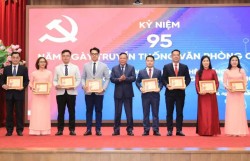 Đổi mới tư duy tham mưu, đi đầu trong chuyển đổi số