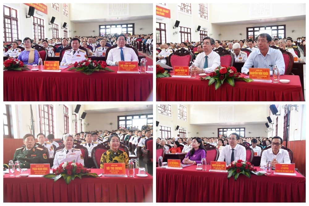 Các đại biểu tham dự lễ kỷ niệm