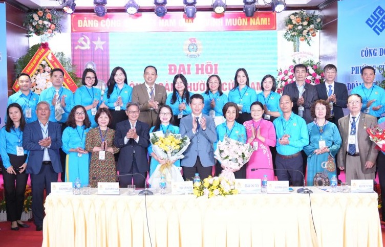 Tiên phong chuyển đổi số, gắn phong trào thi đua với chăm lo người lao động