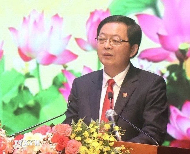 Ông Hồ Quốc Dũng được Quốc hội phê chuẩn làm Phó Thủ tướng Chính phủ. (Ảnh: Sỹ Thắng/TTXVN) Ông Hồ Quốc Dũng được Quốc hội phê chuẩn làm Phó Thủ tướng Chính phủ. (Ảnh: Sỹ Thắng/TTXVN)