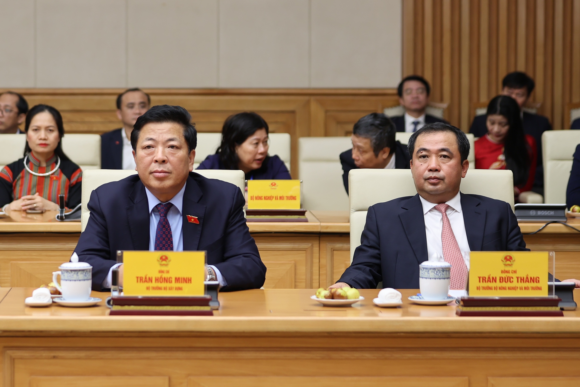 Thủ tướng Phạm Minh Chính trao quyết định bổ nhiệm và giao nhiệm vụ cho 2 Phó Thủ tướng, 3 Bộ trưởng Thủ tướng Phạm Minh Chính trao quyết định bổ nhiệm và giao nhiệm vụ cho 2 Phó Thủ tướng, 3 Bộ trưởng