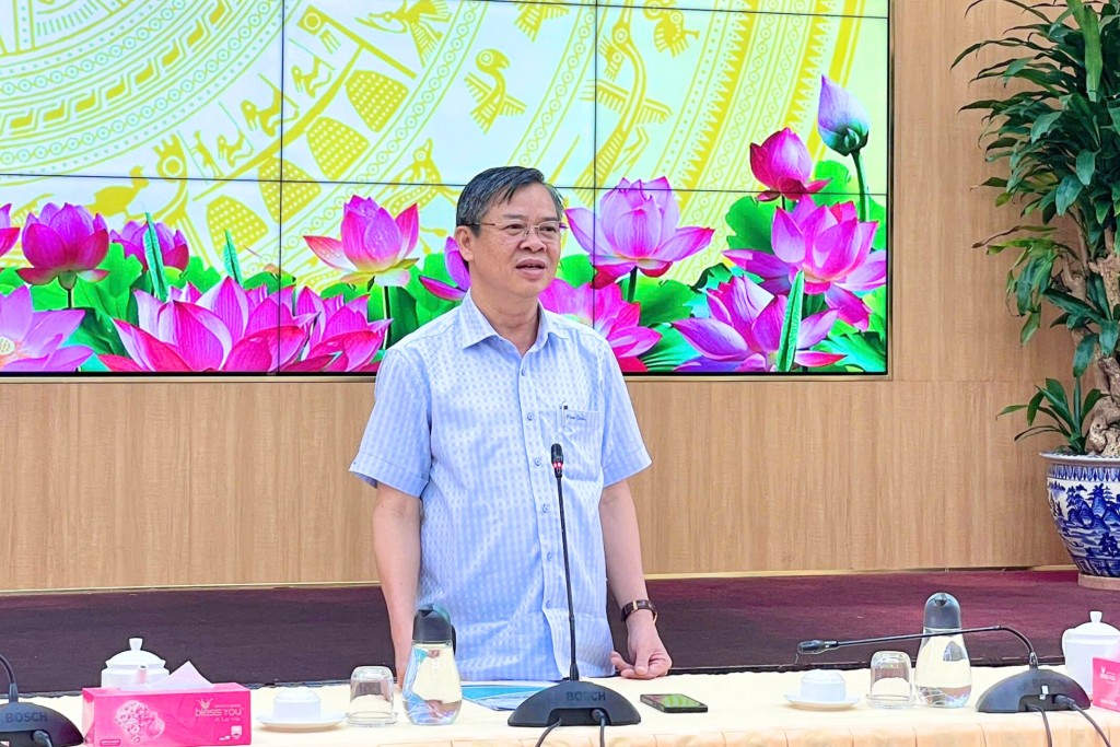 Chủ tịch UBND thành phố Cần Thơ Trương Cảnh Tuyên phát biểu tại hội nghị.