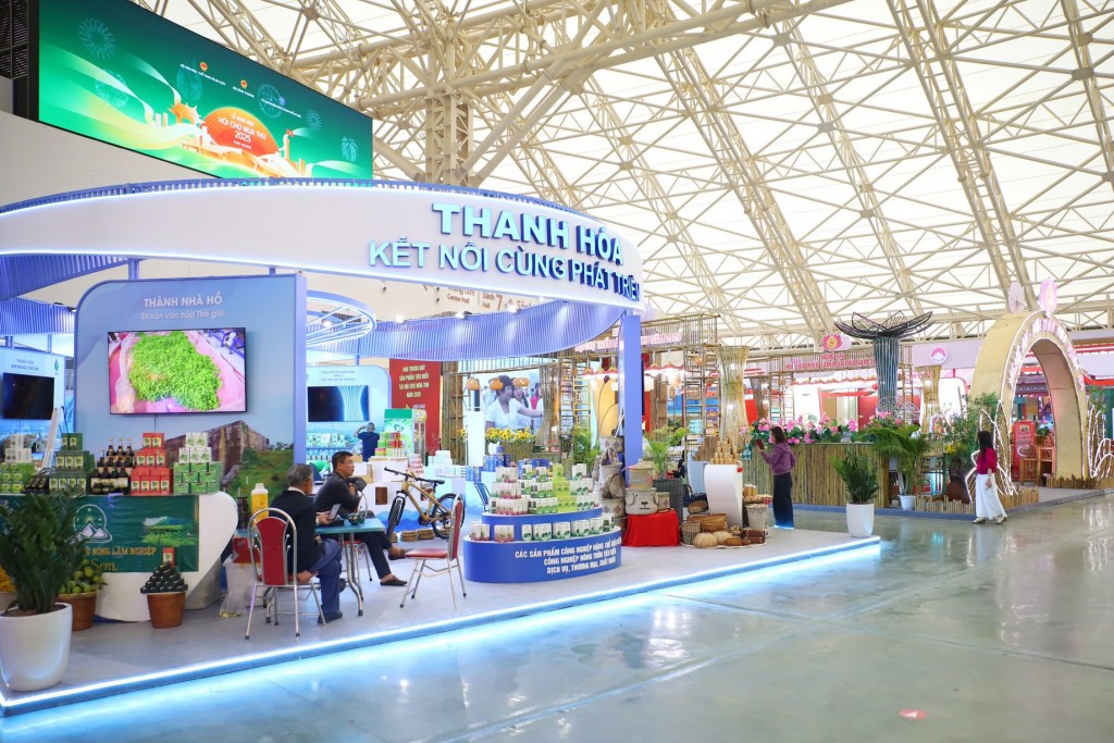 Hội chợ Mùa Thu lần thứ nhất - 2025 trước giờ khai mạc
