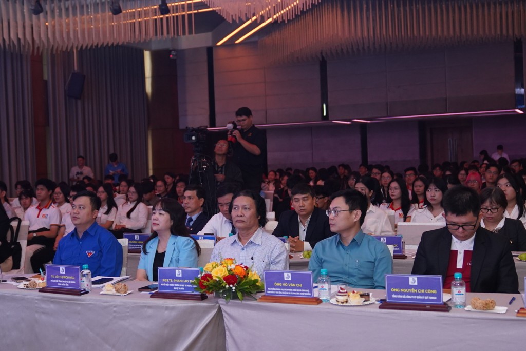 Các đại biểu tham dự chung kết Cuộc thi “Khởi nghiệp công nghệ trong sinh viên” lần thứ V – năm 2025 (Ảnh Út Vũ)