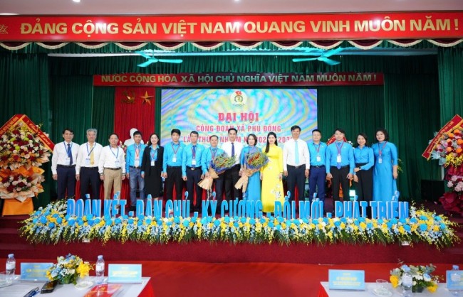 Xây dựng đội ngũ cán bộ công đoàn có trí tuệ, bản lĩnh, tâm huyết, trách nhiệm