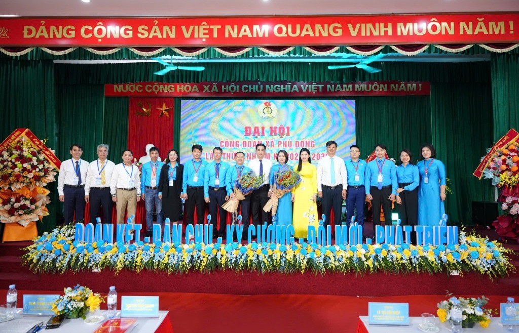 Xây dựng đội ngũ cán bộ công đoàn có trí tuệ, bản lĩnh, tâm huyết, trách nhiệm