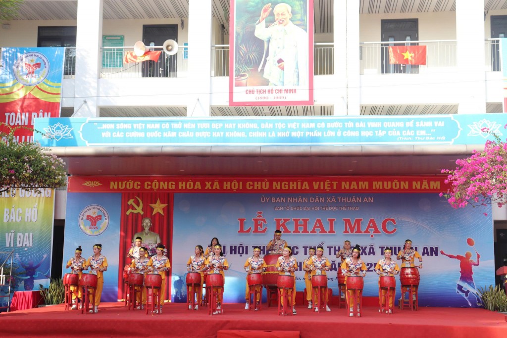 Gần 1.000 vận động viên tham gia Đại hội Thể dục Thể thao xã Thuận An lần thứ I