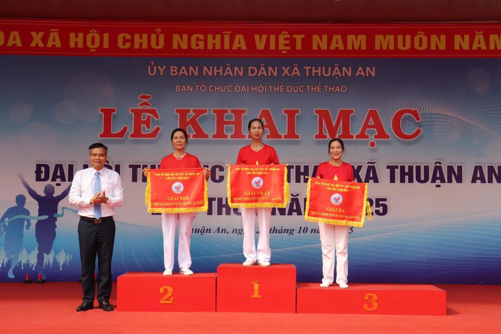Gần 1.000 vận động viên tham gia Đại hội Thể dục Thể thao xã Thuận An lần thứ I