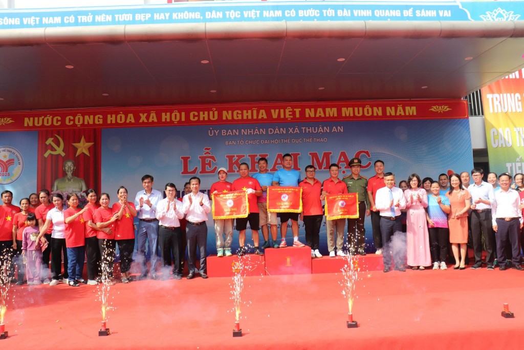 Gần 1.000 vận động viên tham gia Đại hội Thể dục Thể thao xã Thuận An lần thứ I