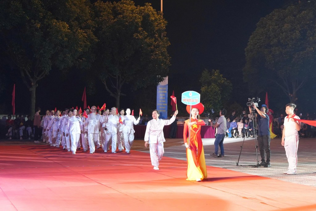 Đại hội thể dục - thể thao xã Bát Tràng lần thứ I: 1.100 vận động viên tham gia tranh tài 10 môn thi đấu