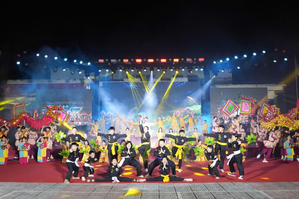 Đại hội thể dục - thể thao xã Bát Tràng lần thứ I: 1.100 vận động viên tham gia tranh tài 10 môn thi đấu