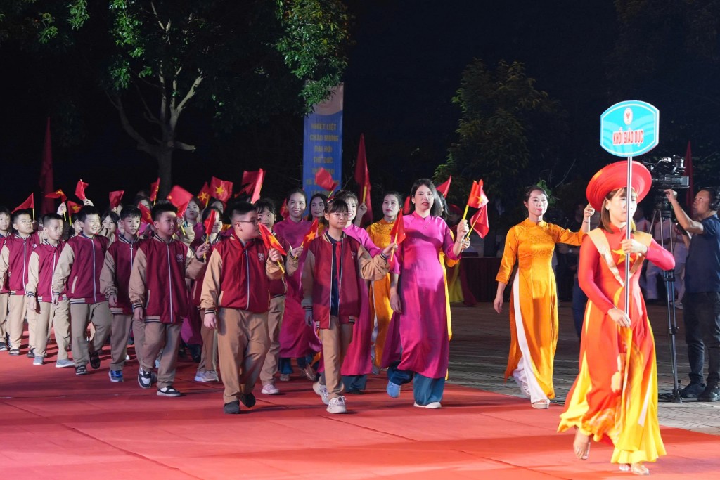 Đại hội thể dục - thể thao xã Bát Tràng lần thứ I: 1.100 vận động viên tham gia tranh tài 10 môn thi đấu