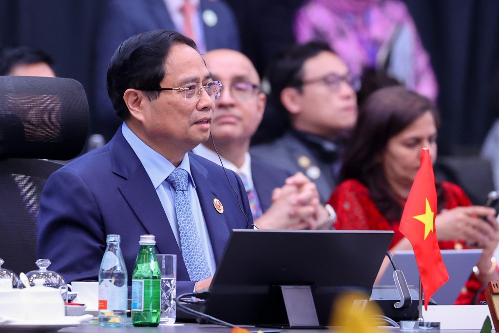Thủ tướng Phạm Minh Chính cùng lãnh đạo các nước ASEAN dự Phiên toàn thể và Phiên họp hẹp Hội nghị Cấp cao ASEAN 47 dưới sự chủ trì của Thủ tướng Malaysia Anwar Ibrahim - Ảnh: VGP/Nhật Bắc
