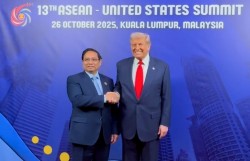 Thủ tướng Phạm Minh Chính gặp Tổng thống Hoa Kỳ Donald Trump