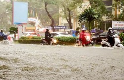 Ngày 27/10: Huế và Đà Nẵng có mưa rất to