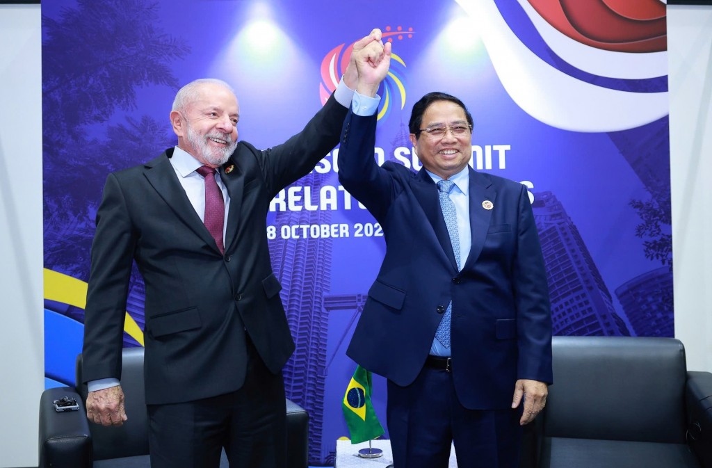 Thủ tướng Phạm Minh Chính gặp Tổng thống Brasil Lula da Silva - Ảnh: VGP/Nhật Bắc Thủ tướng Phạm Minh Chính gặp Tổng thống Brasil Lula da Silva - Ảnh: VGP/Nhật Bắc