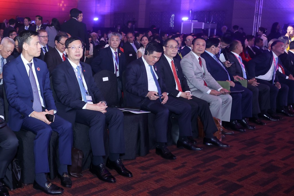 ASEAN là một gia đình, mỗi quốc gia mạnh lên là cả khối mạnh lên