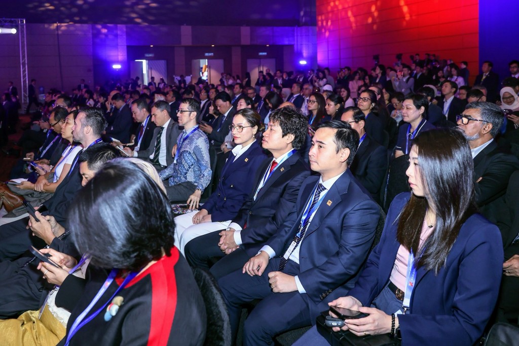 ASEAN là một gia đình, mỗi quốc gia mạnh lên là cả khối mạnh lên