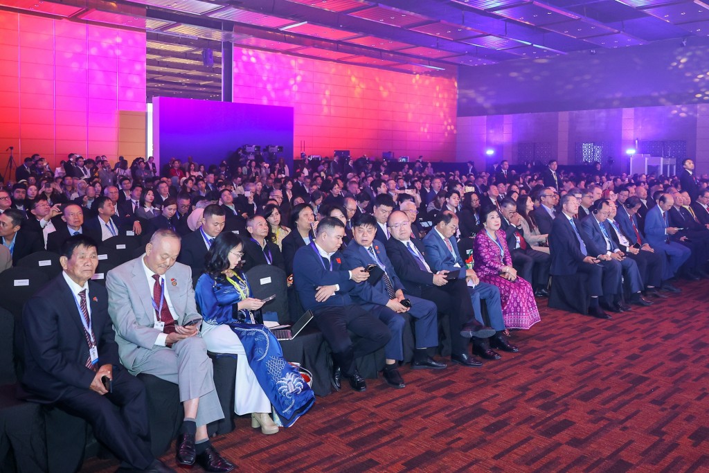 ASEAN là một gia đình, mỗi quốc gia mạnh lên là cả khối mạnh lên