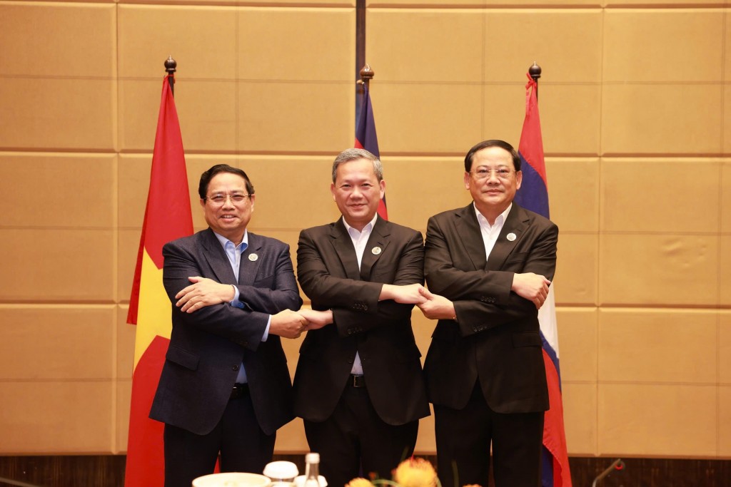 Thủ tướng Chính phủ Phạm Minh Chính và Thủ tướng Campuchia Hun Manet, Thủ tướng Lào Sonexay Siphandone - Ảnh: VGP/Nhật Bắc Thủ tướng Chính phủ Phạm Minh Chính và Thủ tướng Campuchia Hun Manet, Thủ tướng Lào Sonexay Siphandone - Ảnh: VGP/Nhật Bắc
