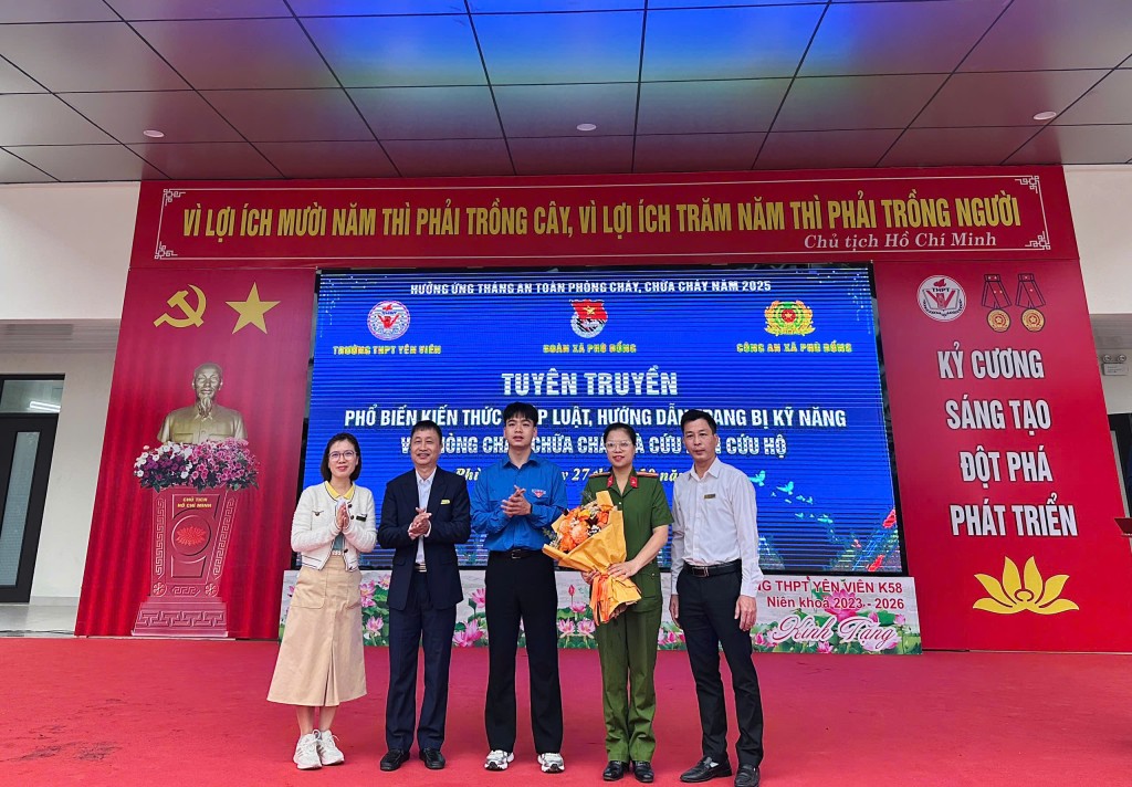 Trang bị kiến thức pháp luật và kỹ năng phòng cháy chữa cháy cho học sinh Trang bị kiến thức pháp luật và kỹ năng phòng cháy chữa cháy cho học sinh