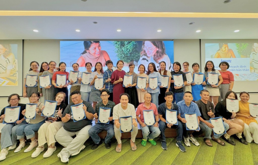 Amway Việt Nam lần đầu tiên nhận được chứng nhận cấp châu lục “Nơi làm việc xuất sắc hàng đầu châu Á”