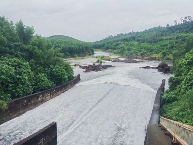 Đà Nẵng: Hồ Phú Ninh điều tiết lần hai, lưu lượng nước đến 700m³/s