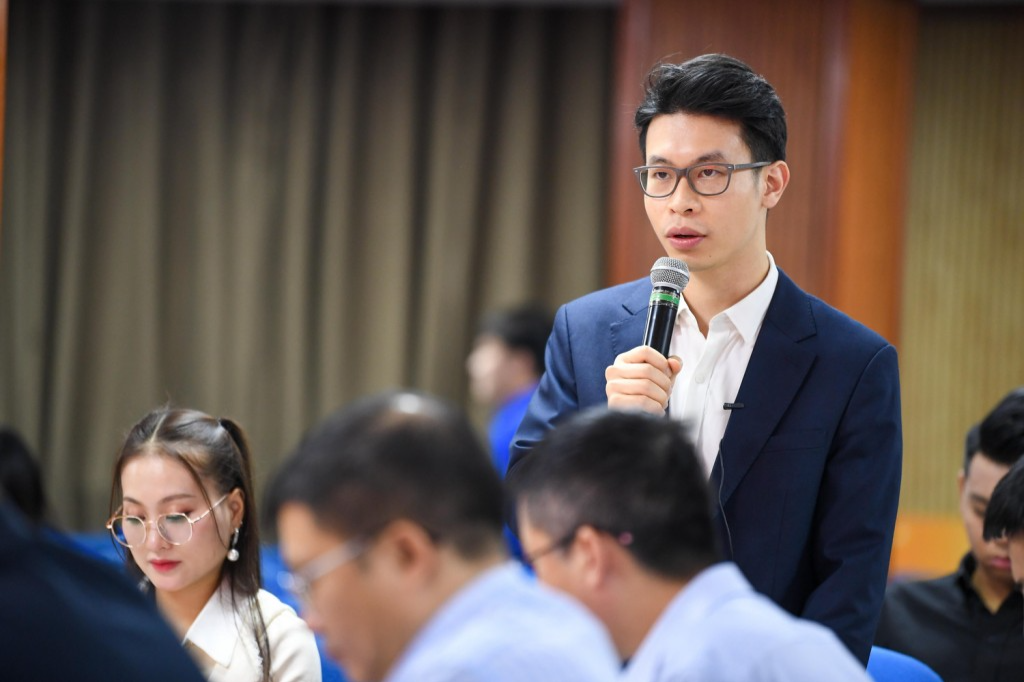 Tiến sĩ Nguyễn Viết Hải tham luận tại 