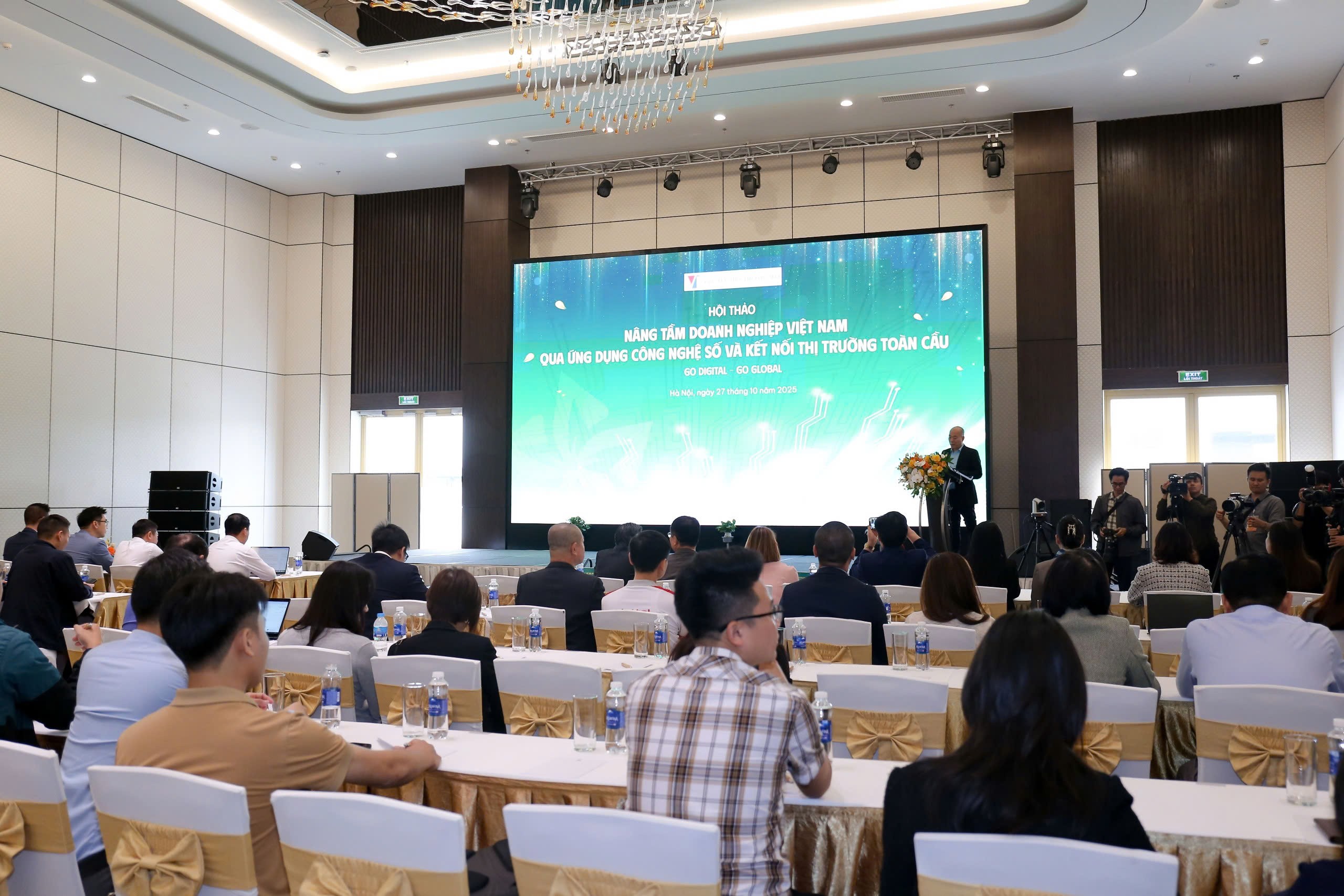 Tăng cường nội lực kinh tế từ nền tảng thương mại điện tử Tăng cường nội lực kinh tế từ nền tảng thương mại điện tử