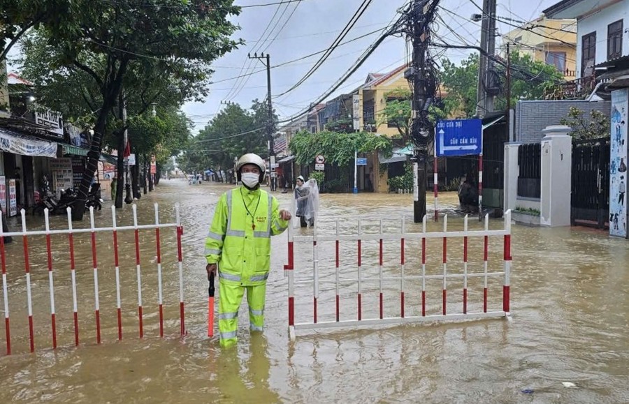 Đà Nẵng: 113 điểm ngập úng nghiêm trọng, nhiều tuyến đường chính cô lập