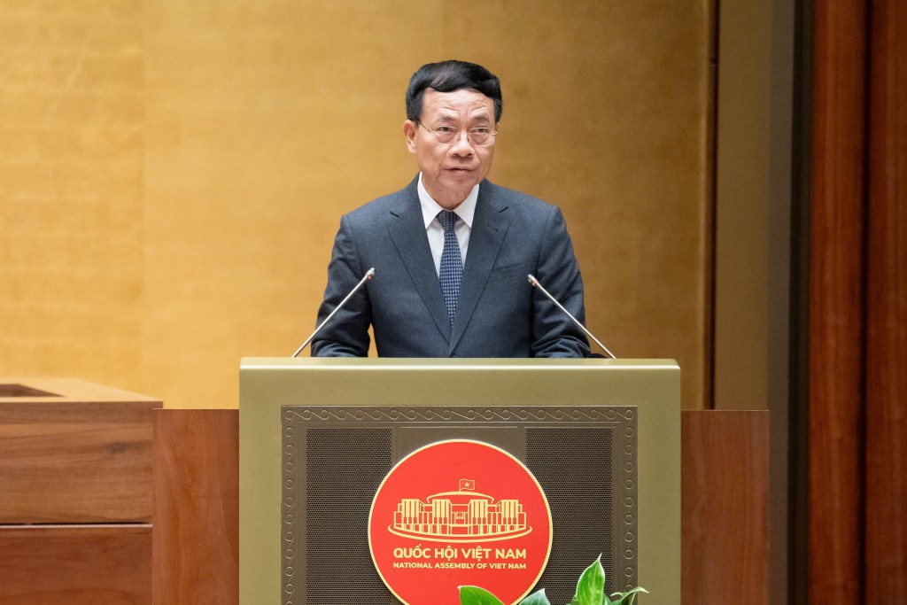 Bộ trưởng Bộ Khoa học và Công nghệ Nguyễn Mạnh Hùng Bộ trưởng Bộ Khoa học và Công nghệ Nguyễn Mạnh Hùng